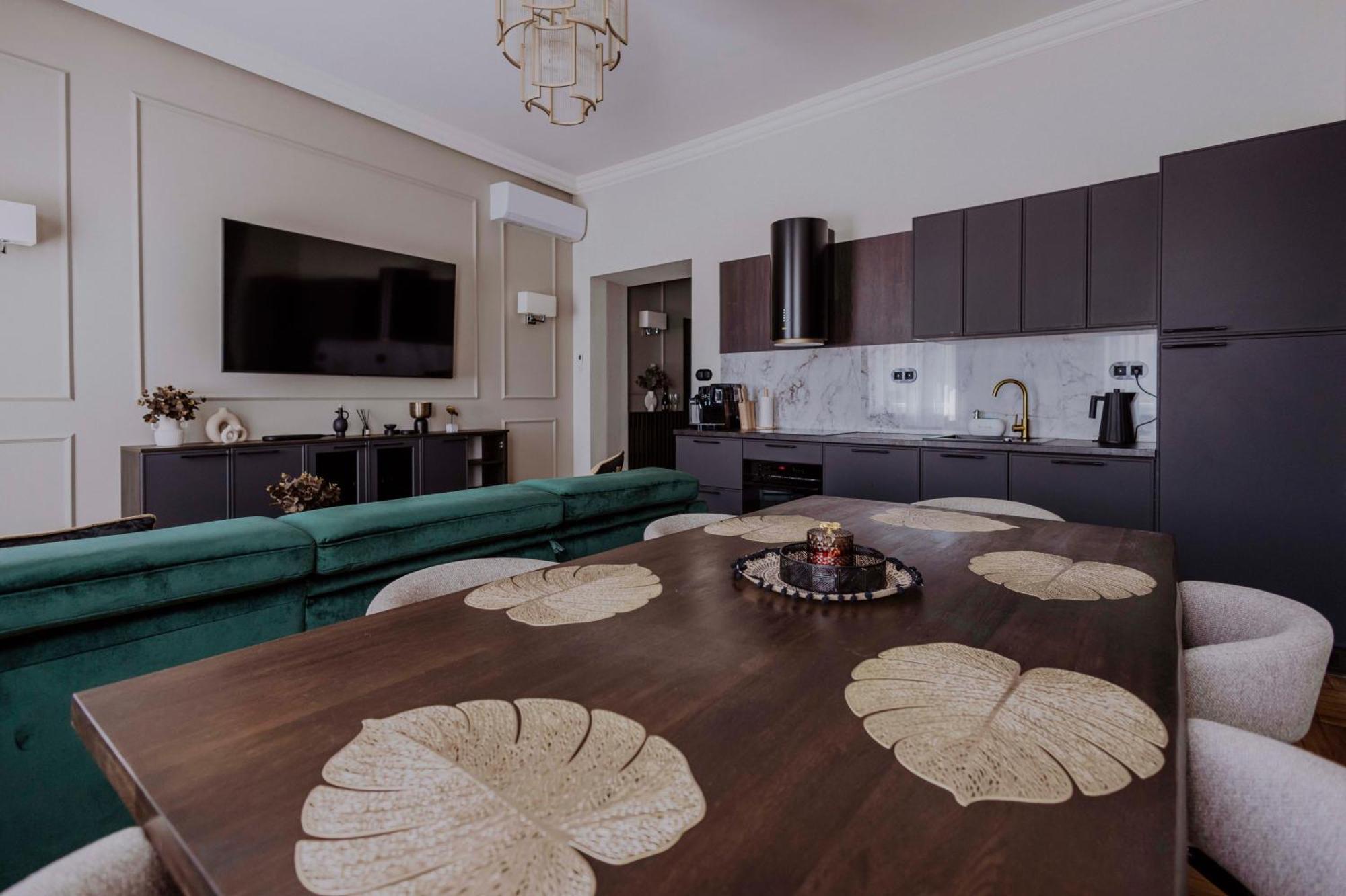 Crown Pearl - Wonderful Apartment, 110Scm, 4 Rooms คราคูฟ ภายนอก รูปภาพ